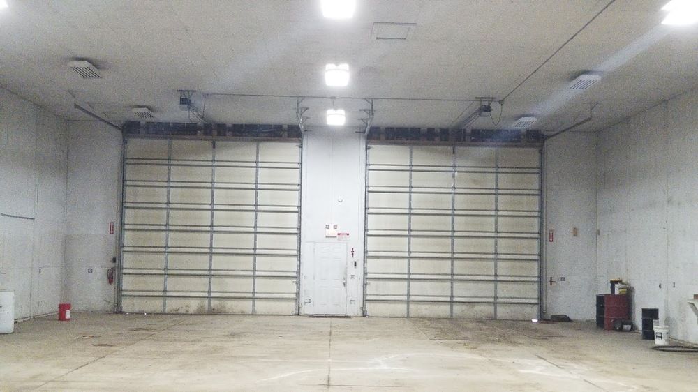 RJ Corman-5,000 SQ FT Shop On 10 Acres With Office Trailer : 6011 138th Ave NW, Williston, ND 58801